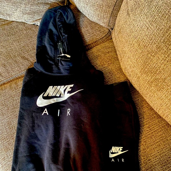 Womens Nike sweatsuit size medium